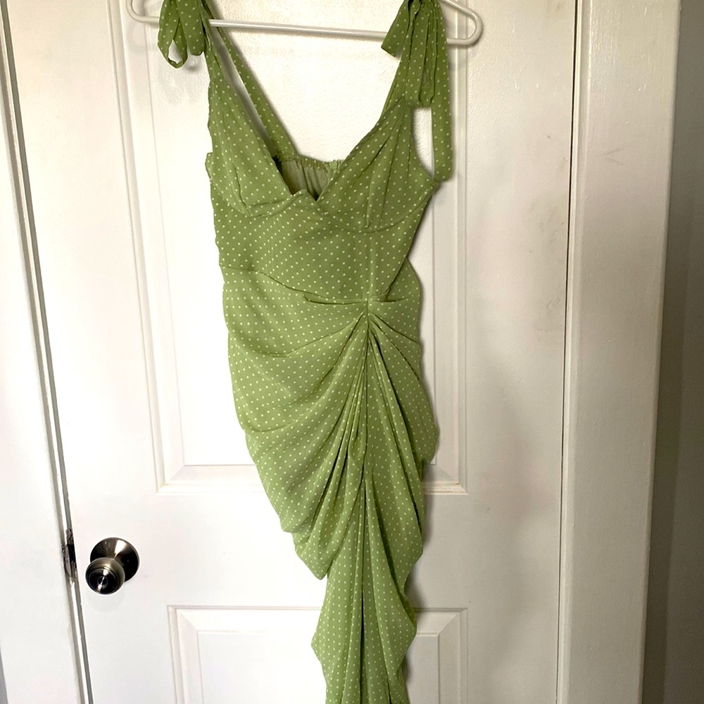 Pretty Little Thing dress